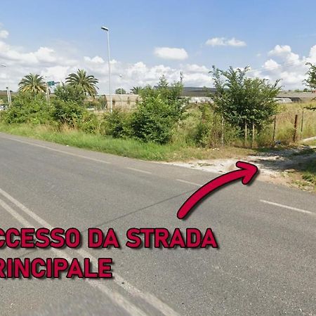 Casale Bianco Al Casello Dell' Autostrada Guidonia Bagian luar foto